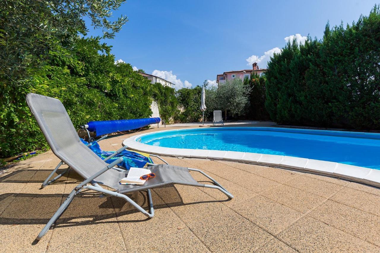 Apartments With A Swimming Pool Novigrad - 7078 Exteriér fotografie